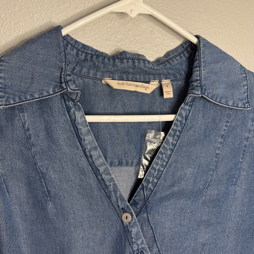 Soft Surroundings Women's Chambray Tencel Asymmetrical Wrap Tunic Top Small - Picture 2 of 4